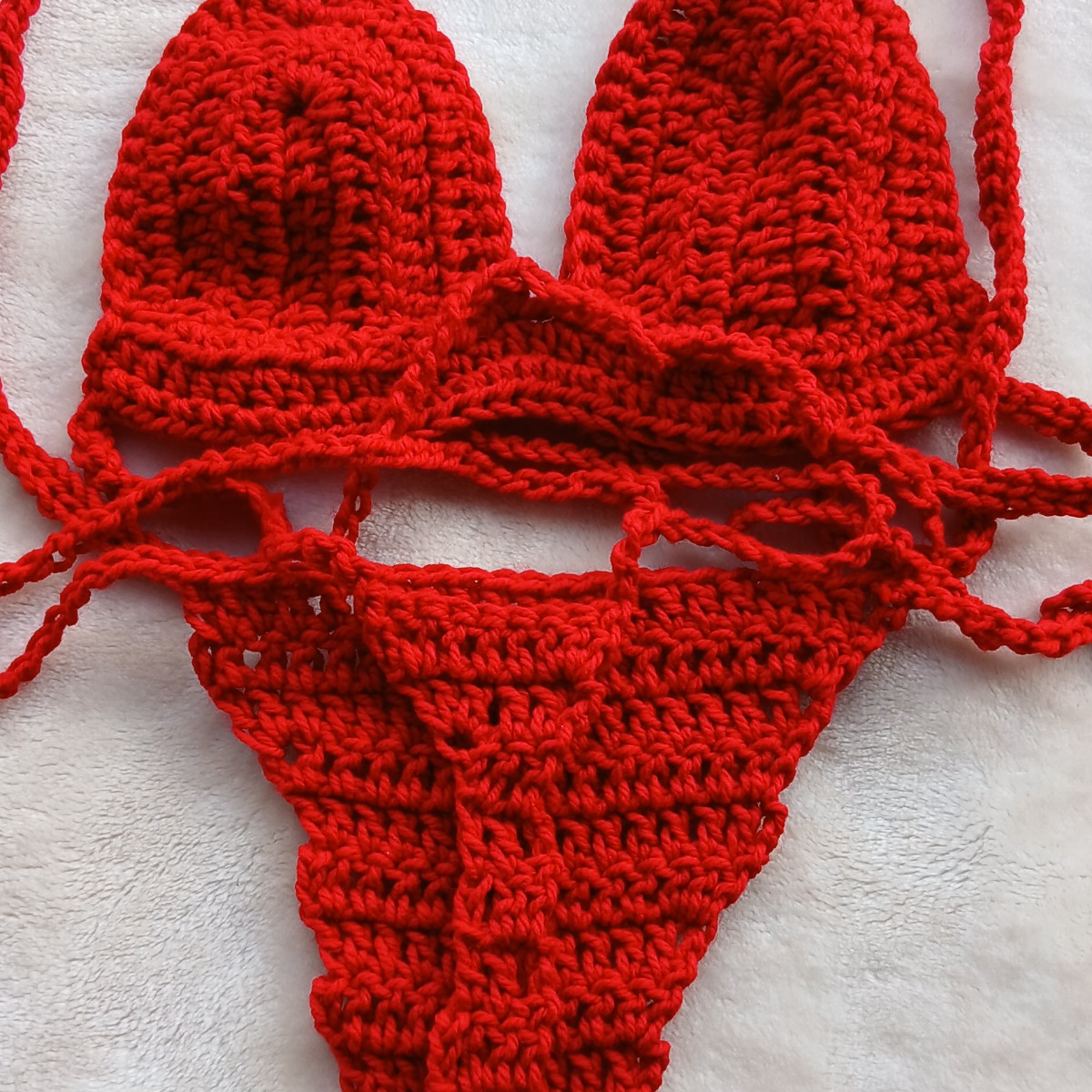 Bikini set.