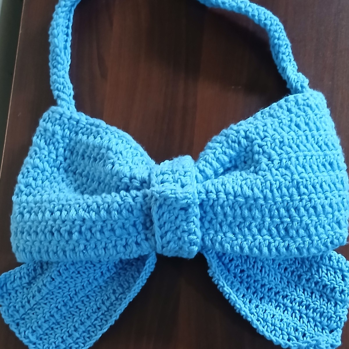 Bag with bow.