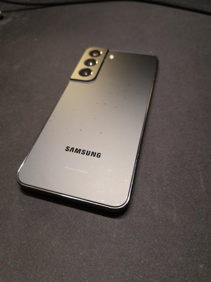Samsung S22